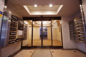 ガーデンアルバ幡ヶ谷　オートロック